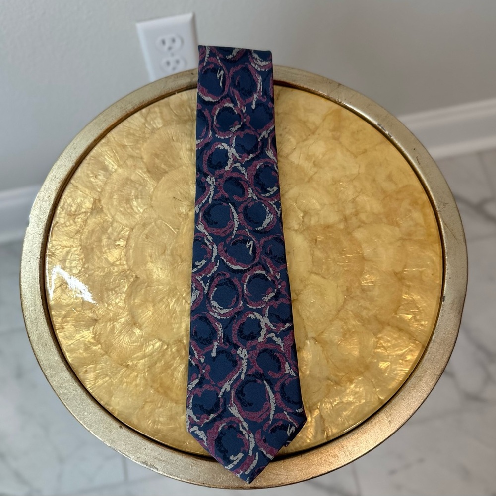 Authentic Vintage Men’s Fendi Silk Tie